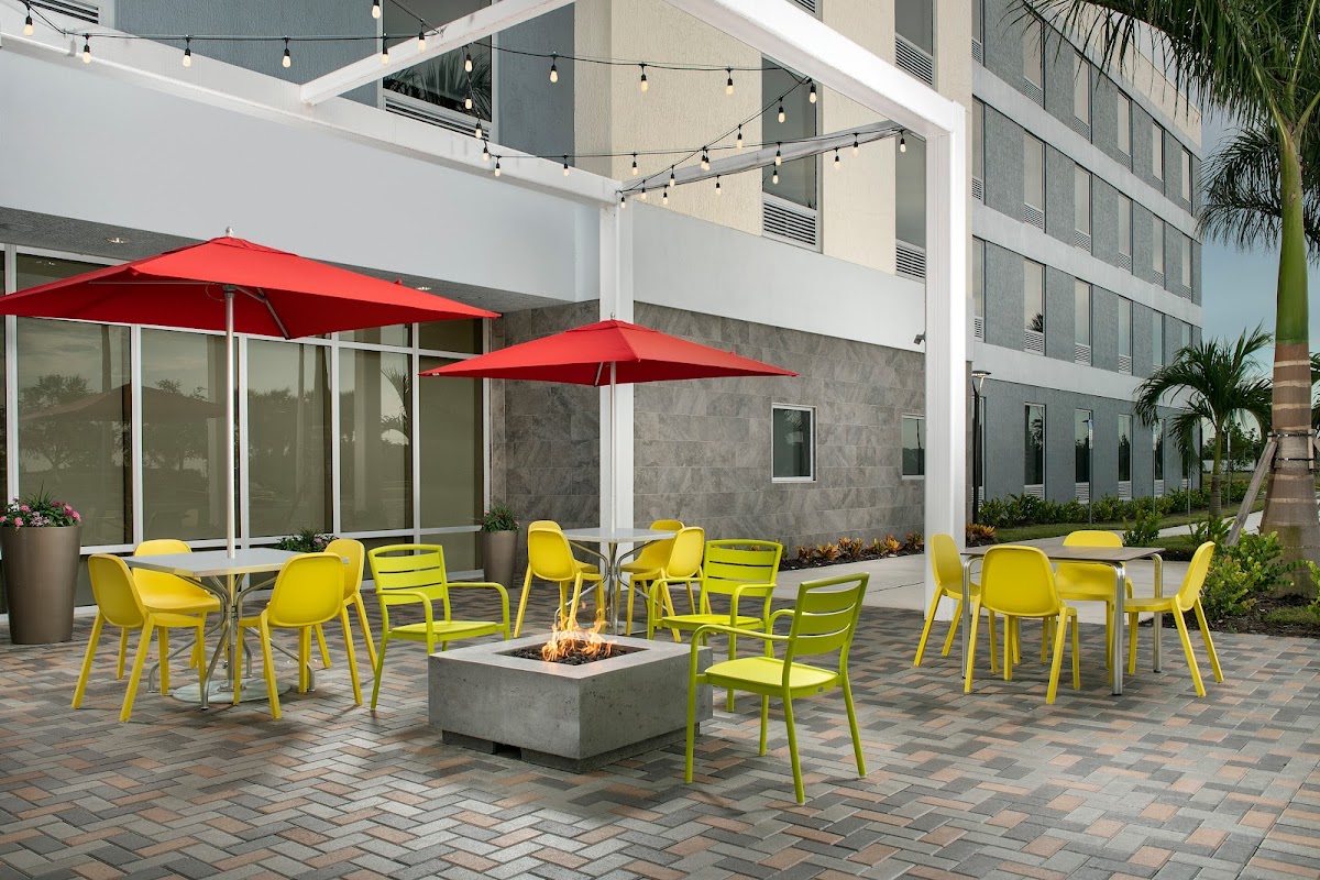 Home2 Suites by Hilton Fort Myers Airport